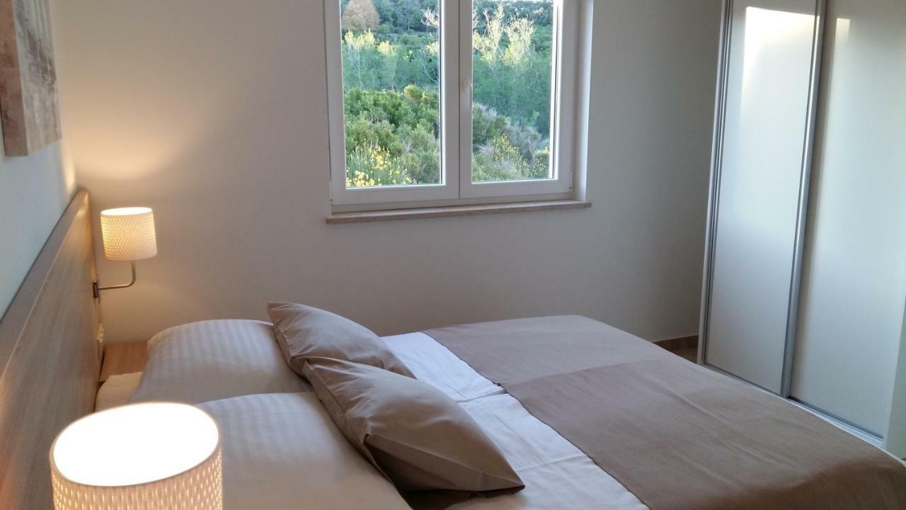 Haus Mit Meerblick Lopar Exterior foto